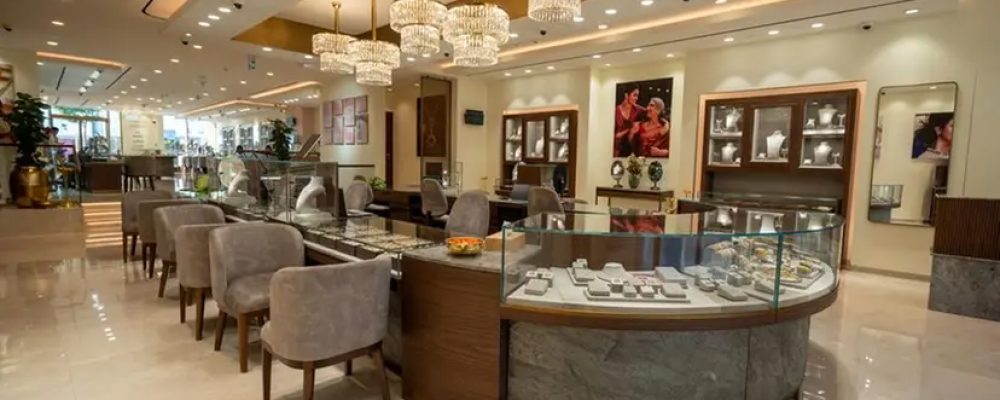 Tanishq Unveils Its Largest Flagship Boutique In Dubai Gold Souk Extension