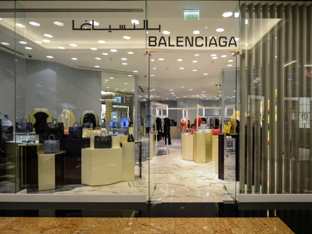 balenciaga outlet the mall