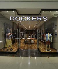 DOCKERS