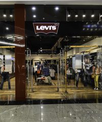 LEVI’S