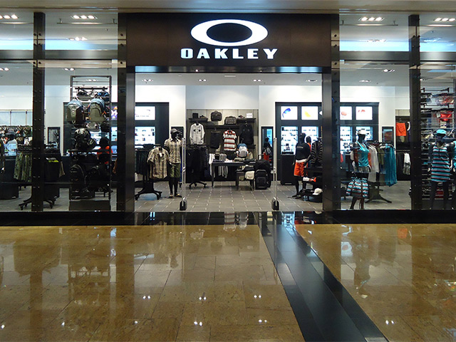 OAKLEY 'O' STORE Dubai Shopping Guide